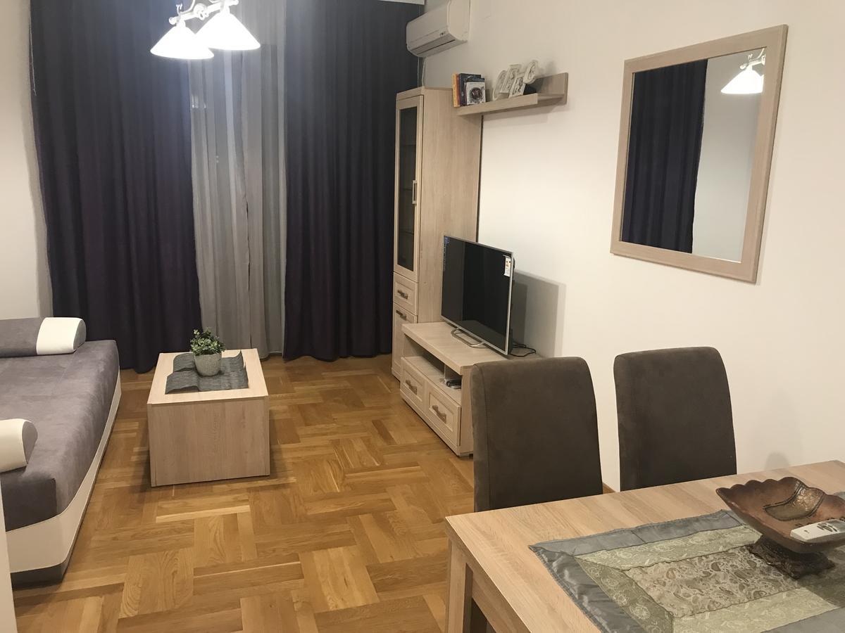 Apartments Sneza リサン エクステリア 写真